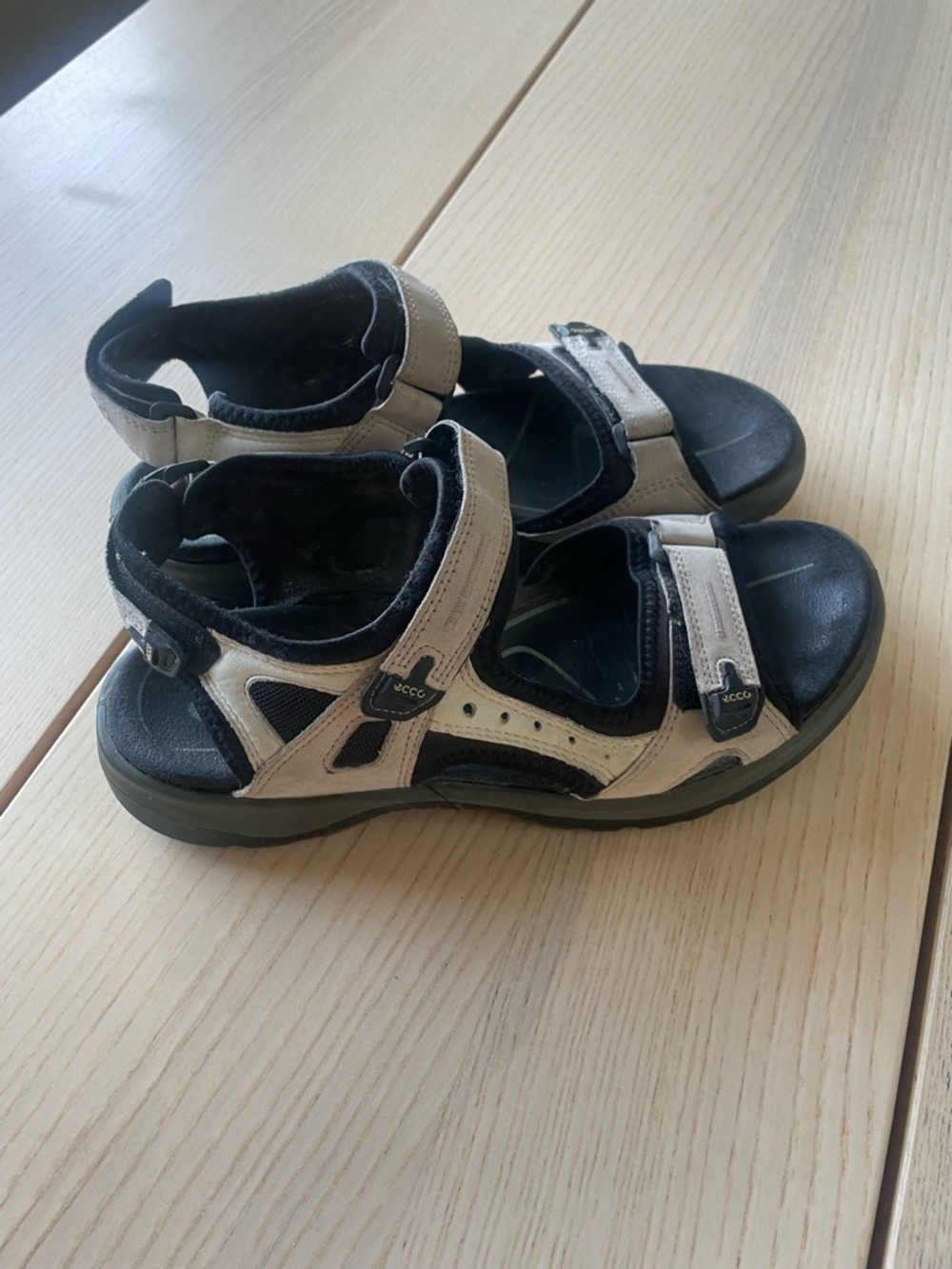 ECCO Women's Yucatan sandals size 40 outdoor sandals ladies size 9 - 9.5
